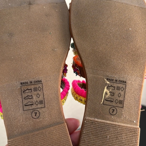 Camel Threads Women's 7 Strappy Colorful Sandals Boho Flats Beach Spring NWT - Picture 5 of 6